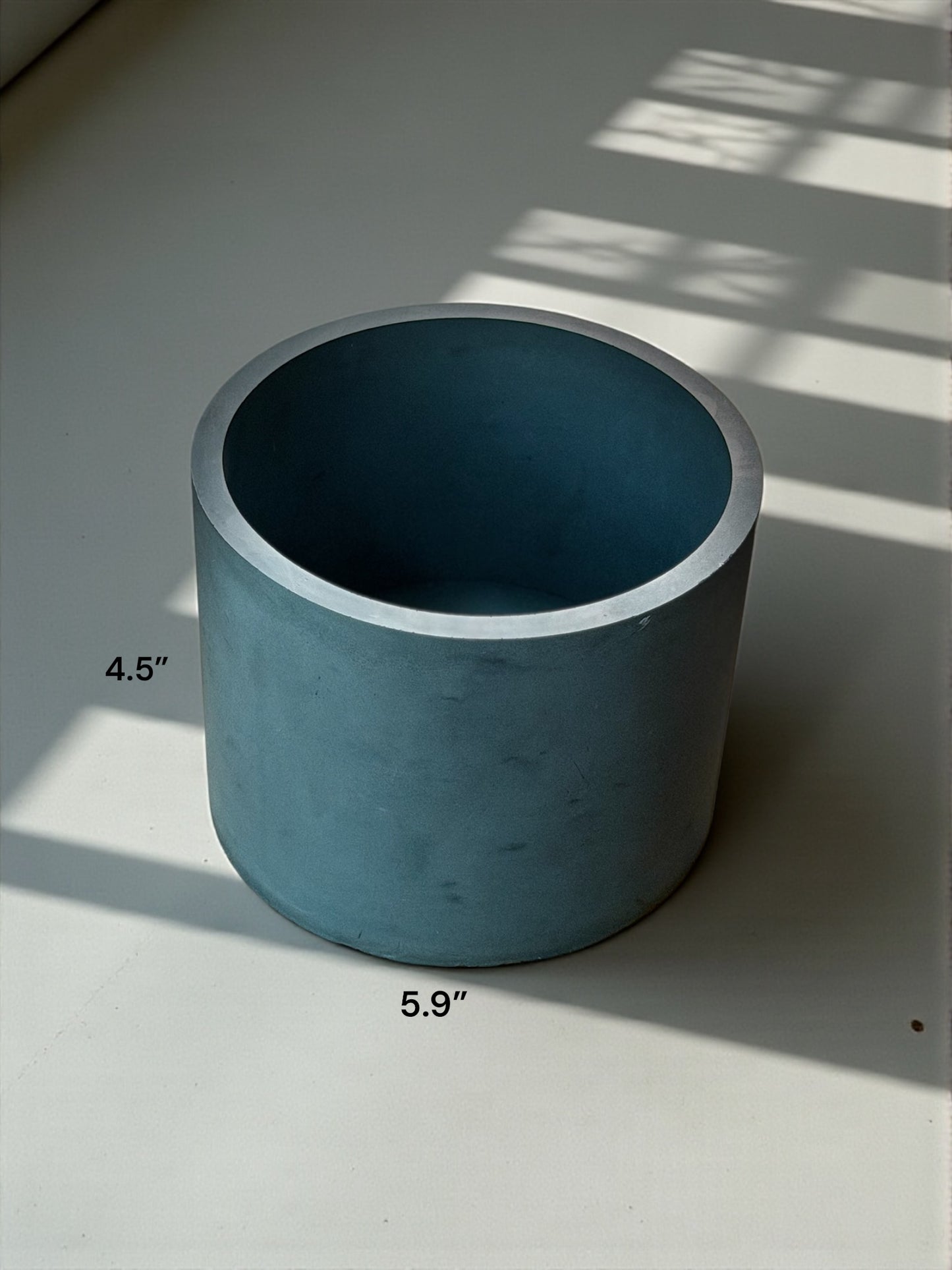 44oz concrete candle — modern statement home decor