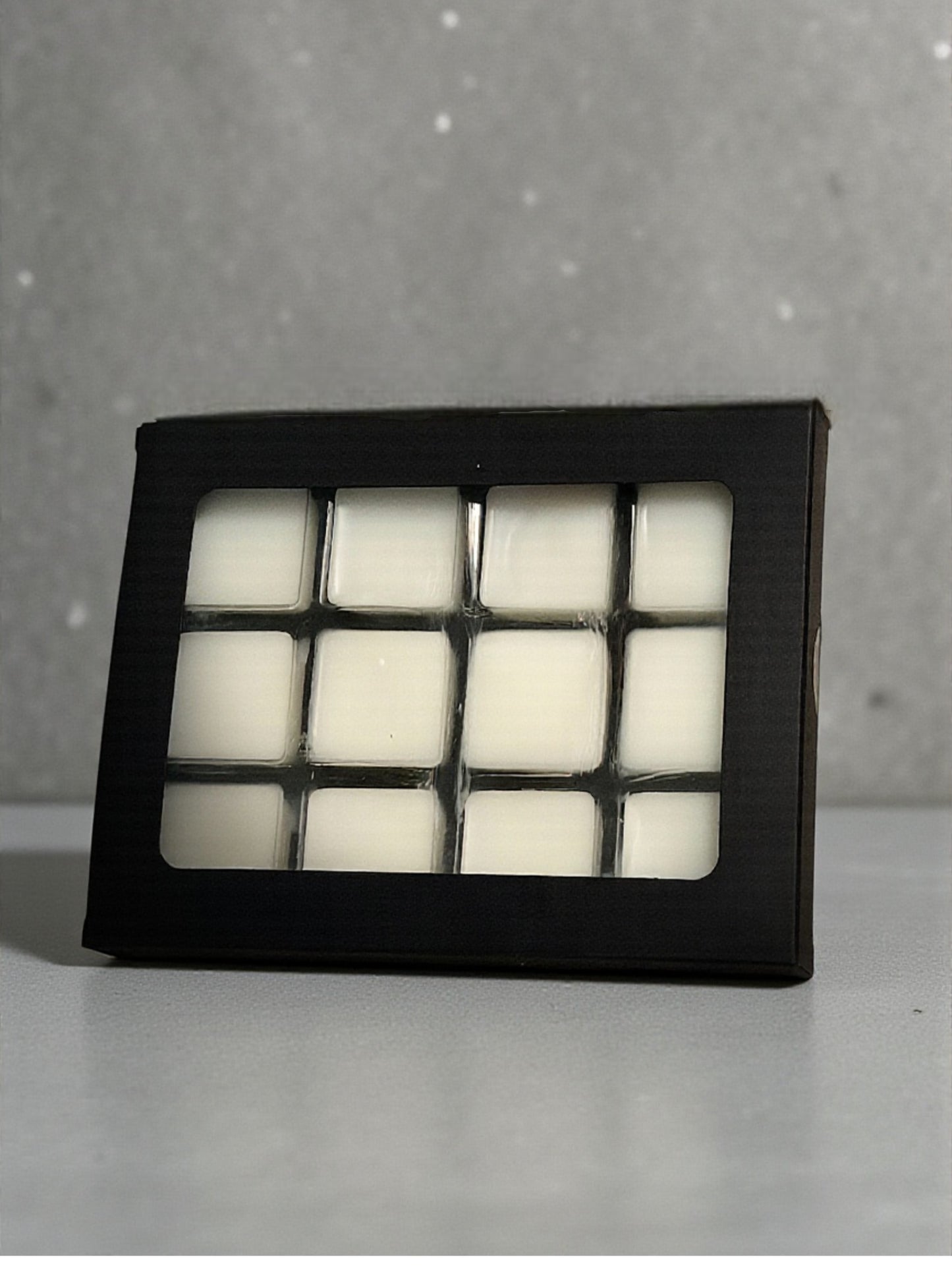 Christmas Tree Holiday Candle: 8oz White/Gold Vessel with Red Wooden Wick, 4oz Wax Melts & Mini Candles