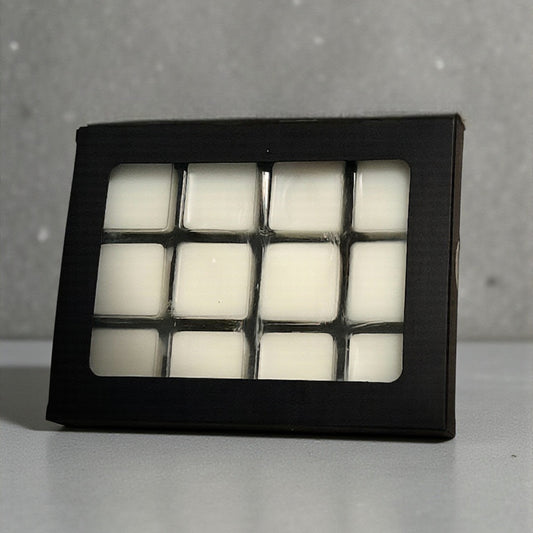Flame Society Co. 4oz wax melt in signature High Society Collection packaging