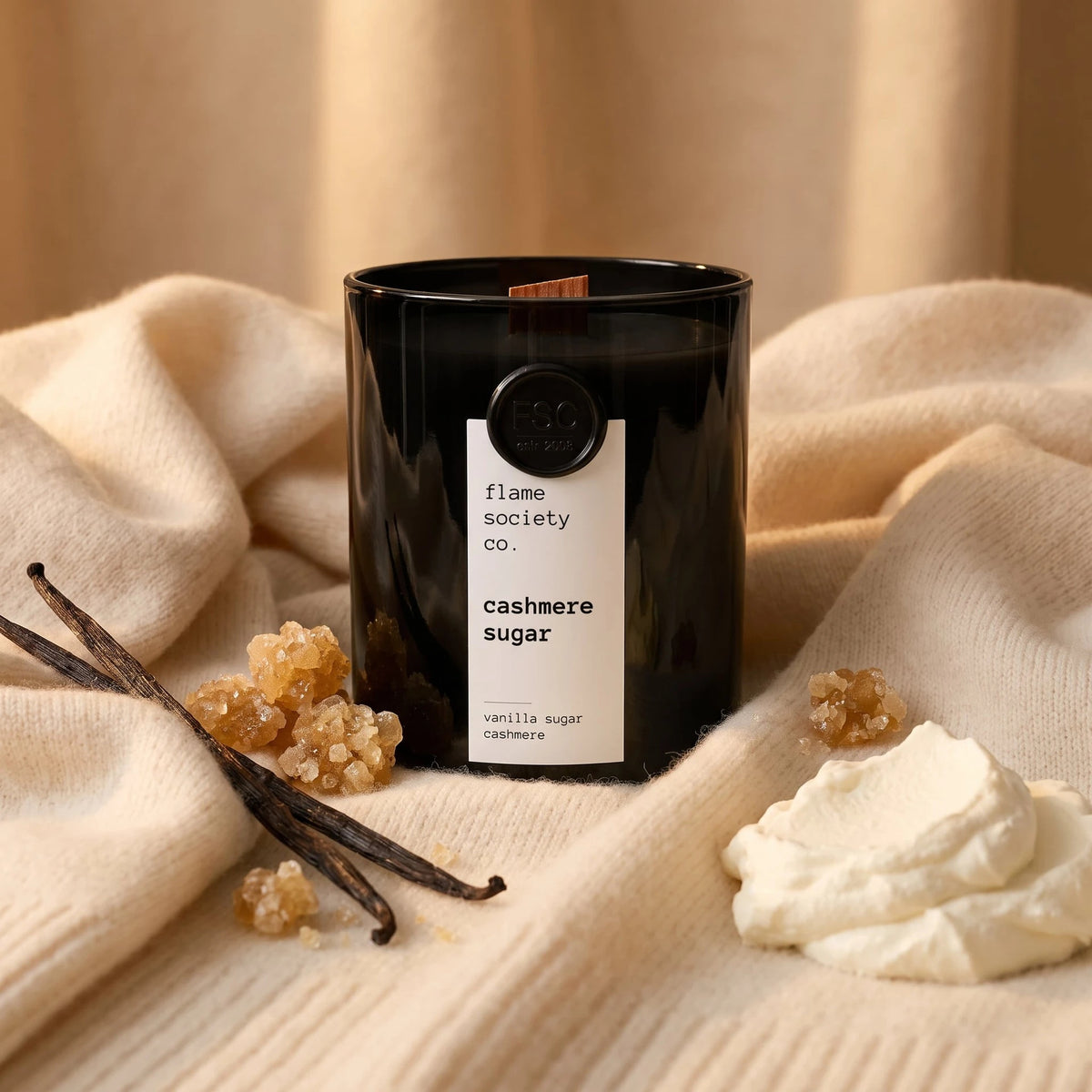 Cashmere Sugar luxury candle lifestyle photo.